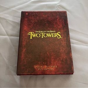 The Lord of the Rings: The Two Towers DVD 4-Disc Set, Platinum Series